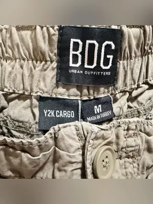 BDG Urban Outfitters baggy Y2K Cargo pants size medium thumbnail 7