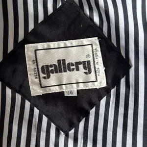 Vintage Gallery Black Trench Coat With Shoulder Pads Size 14 thumbnail 8