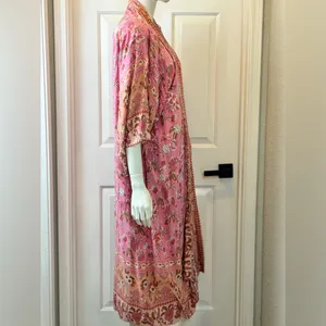 R. Vivimos Floral Pink Kimono Robe Size XL. F47 thumbnail 4