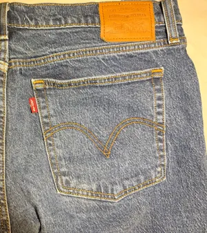 Levi’s Wedgie Straight Jeans thumbnail 7