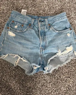 Levi’s Shorts 501 thumbnail 1