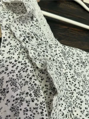 American Eagle Outfitters Floral Tie Open-Back Ruffle Crop Top Lace Eyelet Trim thumbnail 5