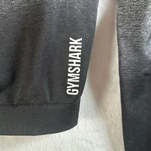 Gymshark Ombre Seamless Long Sleeve Crop Top‎ Black Grey Athletic Fit Women thumbnail 4
