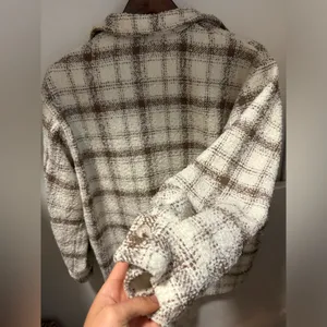 12th Tribe Beige Plaid Textured Jacket thumbnail 6
