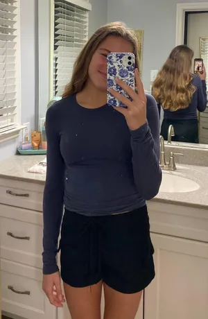 Hollister Baby Tee thumbnail 1