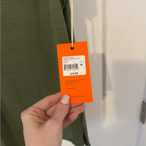❤️Freely Olive Green V thumbnail 3