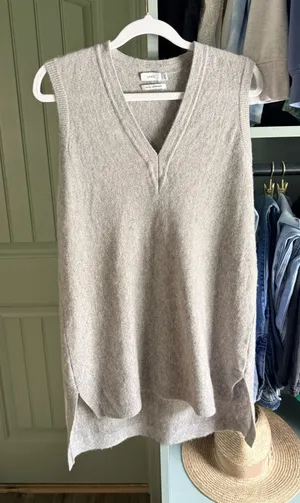 Vince Grey Cashmere Sleeveless Sweater Vest Tunic - FLAW thumbnail 1