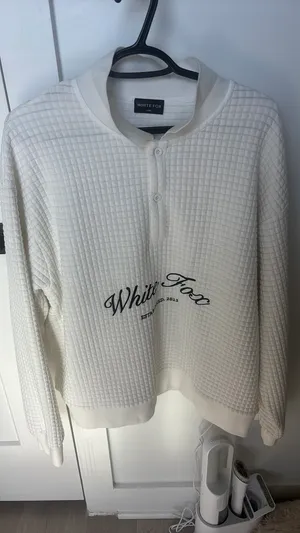 White Fox Boutique Sweatshirt thumbnail 1