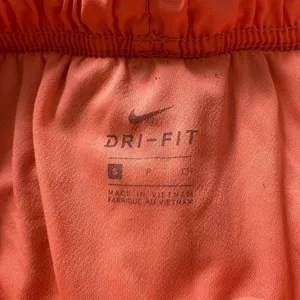 Nike Dri-FIT Running Shorts Women’s Small Orange Athletic Gym Activewear Lightwe thumbnail 3