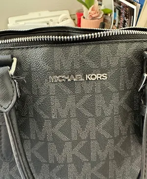 Michael Kors Purse thumbnail 3
