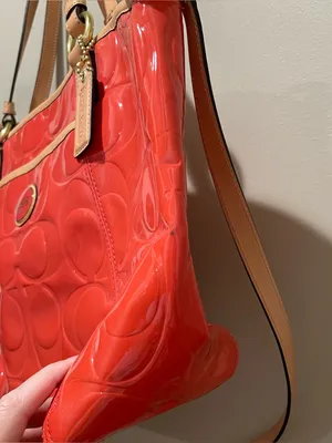 Coach Peyton Embossed Patent Leather Coral Orange Shoulder Crossbody Tote F20028 thumbnail 9