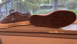 low top thumbnail 3