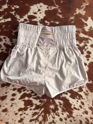 Free people‎ movement the way home shorts size small champagne color thumbnail 3