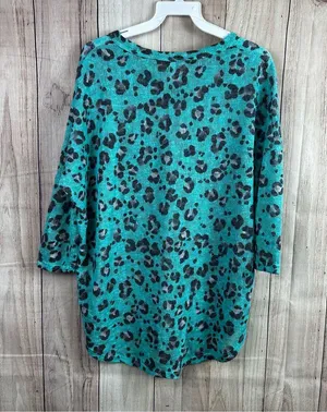Watermelon Leopard Print Teal Button thumbnail 5