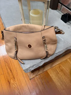 Michael Kors Purse thumbnail 5