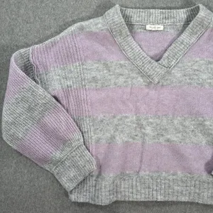 Blu Pepper V-Neck Stripe Pullover Sweater Women's Medium Gray/Purple Knit Boxy thumbnail 2
