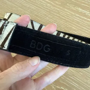 BDG Belt Zebra Size S White Brown thumbnail 3