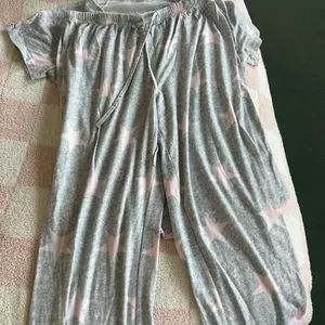 Amazon Gray and Pink Star Pajama Set thumbnail 3