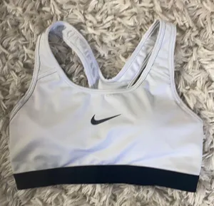 Nike Sports Bra thumbnail 1