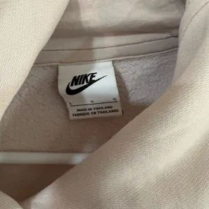 Nike Women’s Phoenix Hoodie thumbnail 4