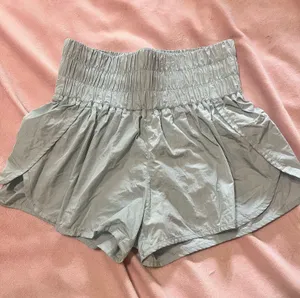 Shorts thumbnail 1