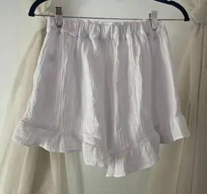 Joie Women's White Casual Lounge Elastic Waist Pull On Ruffle Hem Shorts Size XS thumbnail 1