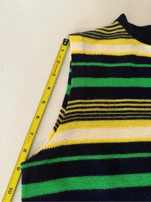 Vintage Old Made in Japan 100% Acrylic Fibre Sleeveless Striped Shirt knitted thumbnail 5