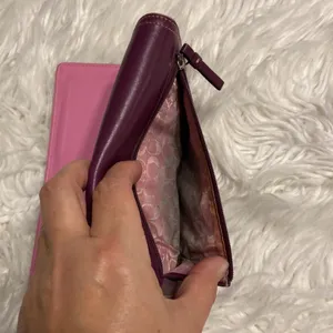 COACH Purple Leather Wallet used in good condition size in pictures thumbnail 7