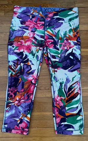 Floral Multicolored Adjustable Waist Back Pocket Capri Leggings, size L thumbnail 1