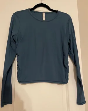 Lululemon Long Sleeve Ribbed Top - Size 10 - Excellent Condition! thumbnail 1