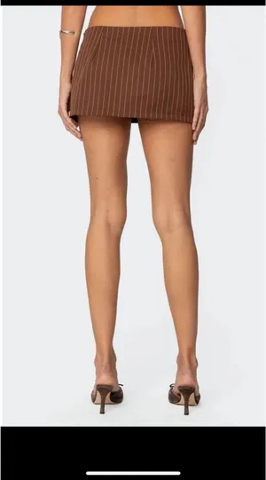 Edikted Jennifer Pinstripe Mini Skort small thumbnail 2