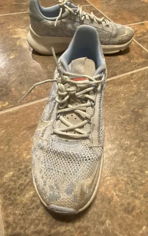 Nike Tennis Shoes thumbnail 5