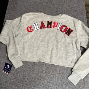 Champion Women’s Crop Sweatshirt thumbnail 5