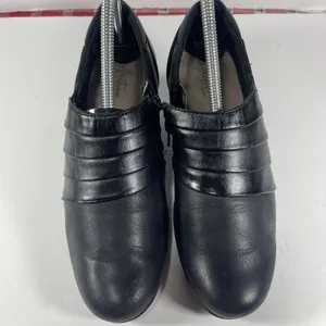 Clarks Collection Black Leather Zip Ankle Booties – Women’s Size 8 M thumbnail 4
