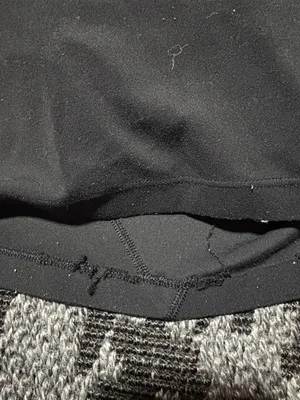 Lululemon Top - Size 4 - Pre-loved thumbnail 6
