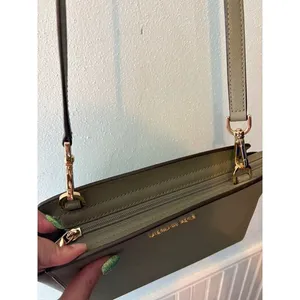 Michael kors green crossbody bag thumbnail 3