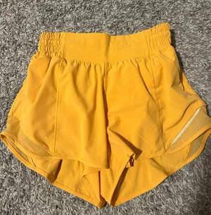 Lululemon Hotty Hot Shorts thumbnail 1