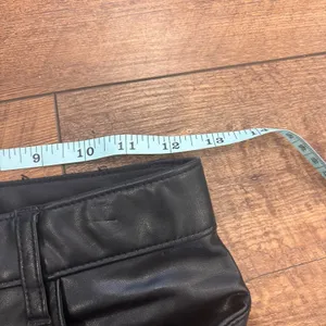 Abercrombie & Fitch The '90s Straight Ultra High Rise Vegan Leather Curve Pant 2 thumbnail 7