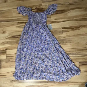 ASTR The Label Purple Floral Smocked Off The Shoulder Long Dress XS Cottagecore thumbnail 8