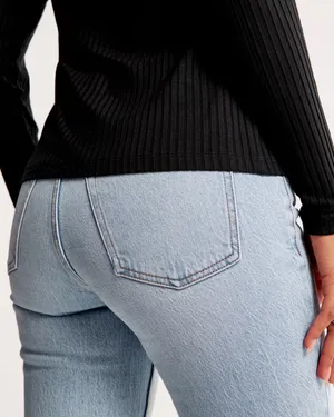 Abercrombie & Fitch Mid Rise 90s Straight Jeans thumbnail 4