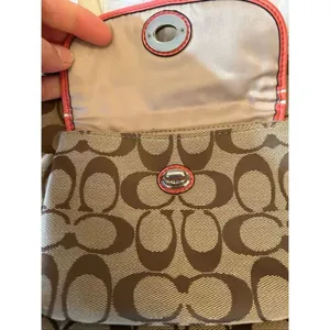 Coach Signature Jacquard Swingpack Crossbody Bag with hot orange Trim – Turnlock thumbnail 2