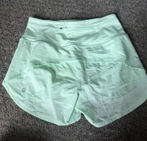 Lululemon Shorts thumbnail 1