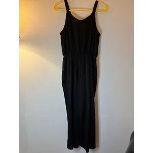 Jennifer Lopez Black‎ Sleeveless Wrap Front Jumpsuit Gold Ring Hardware Small thumbnail 5