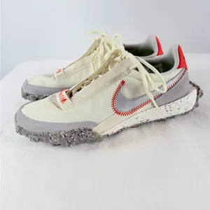 Nike Woman's Waffle‎ Racer Crater Sneaker in Coconut Milk Size 7 thumbnail 6
