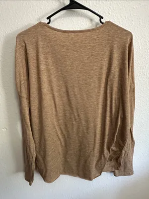 Womens V-Neck Button Henley Sweater in Heathered Camel Brown Size M thumbnail 3