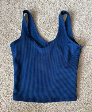 hollister tank top thumbnail 1