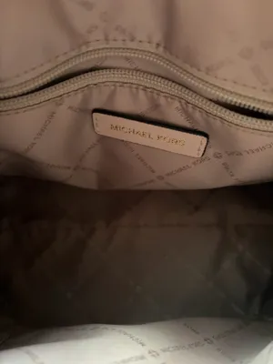 Michael Kors Purse  thumbnail 8