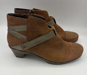 Naot modern brown leather side zip ankle boot women’s 41/10 chic thumbnail 1