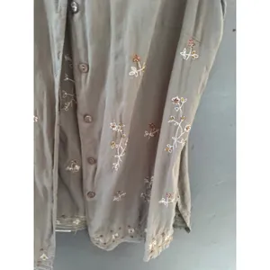 White Stag Vintage Cottage Olive Green‎ Floral Embroidered Sleeveless Button Top thumbnail 3