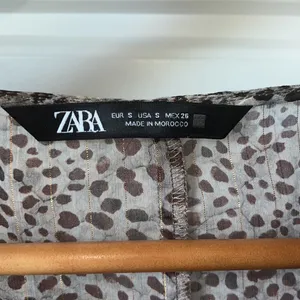 Zara Leopard Print Sheer Cropped Top Size Small thumbnail 4